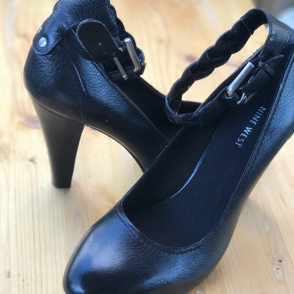 Nine West heels shoes Leather Size 7.5